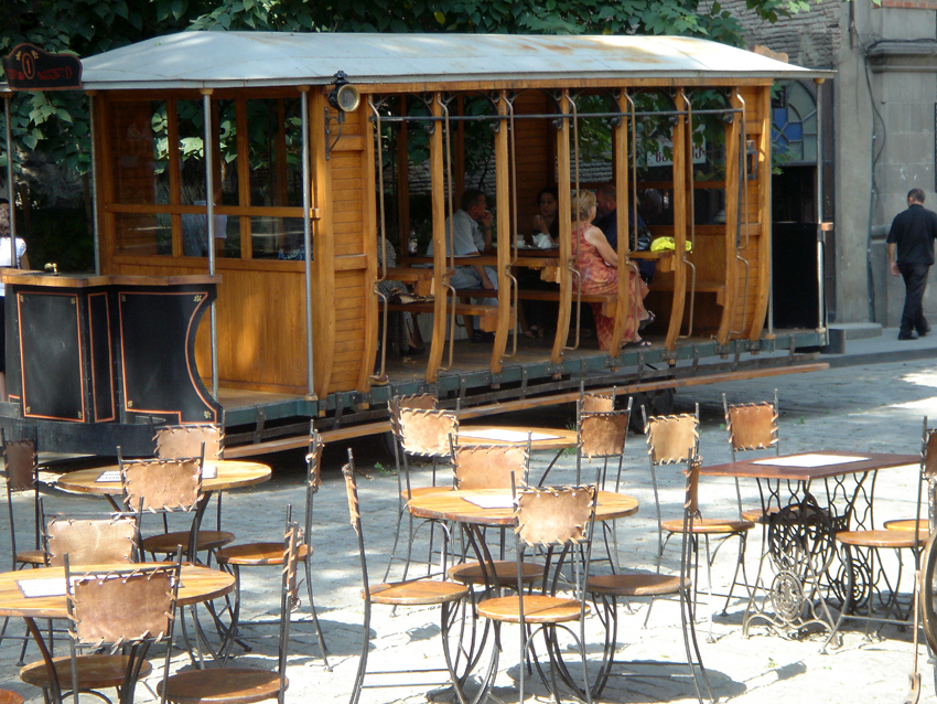 Café Tram 01